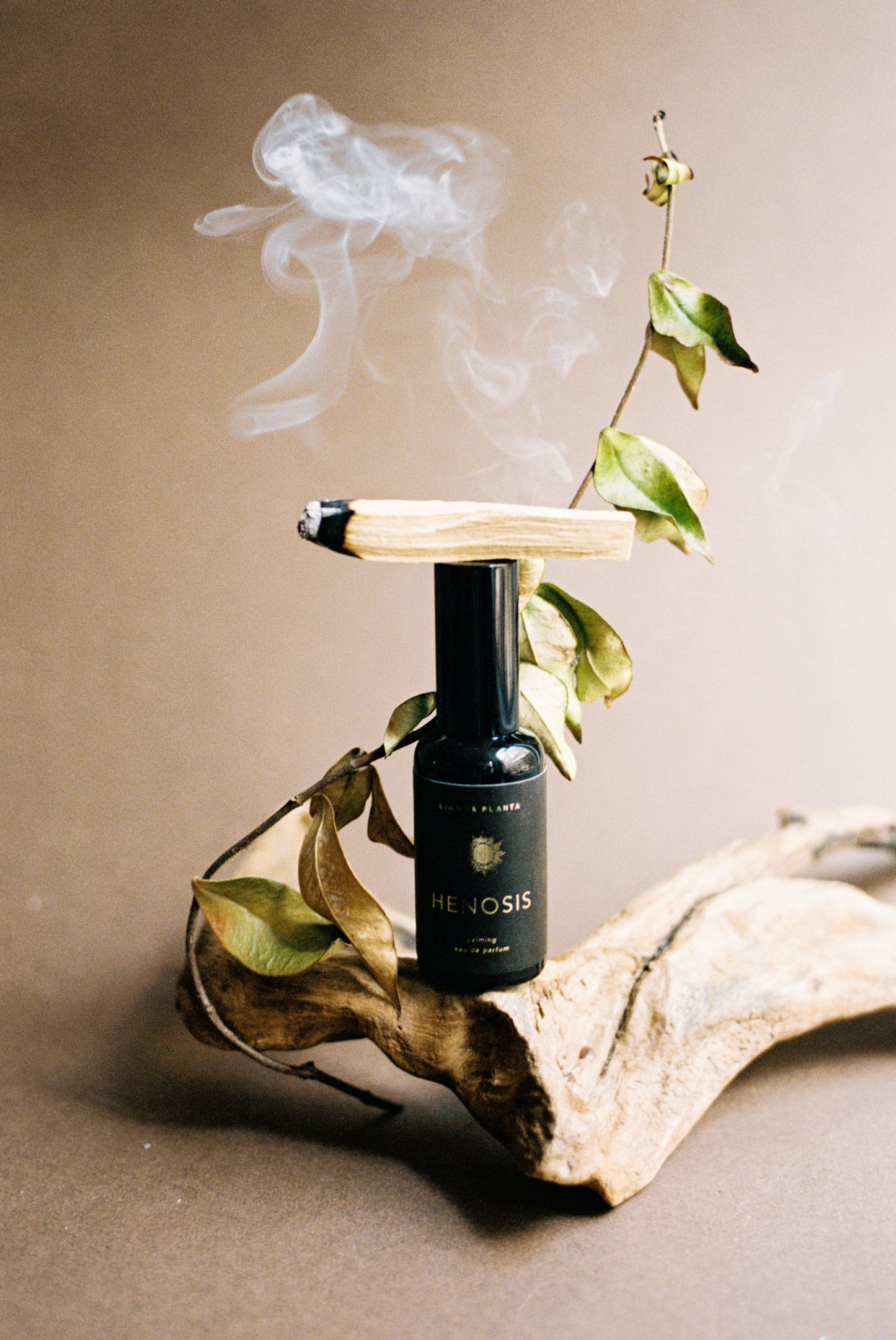 henosis natural perfume