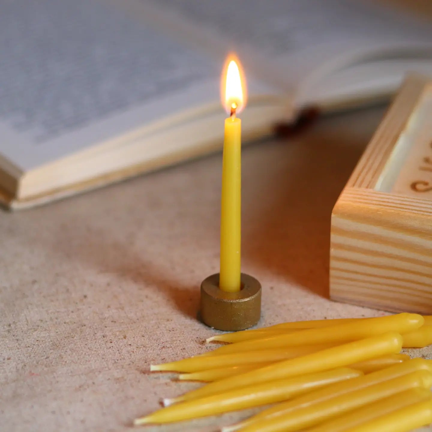 20 minute mindfulness candle set of 20 with holder