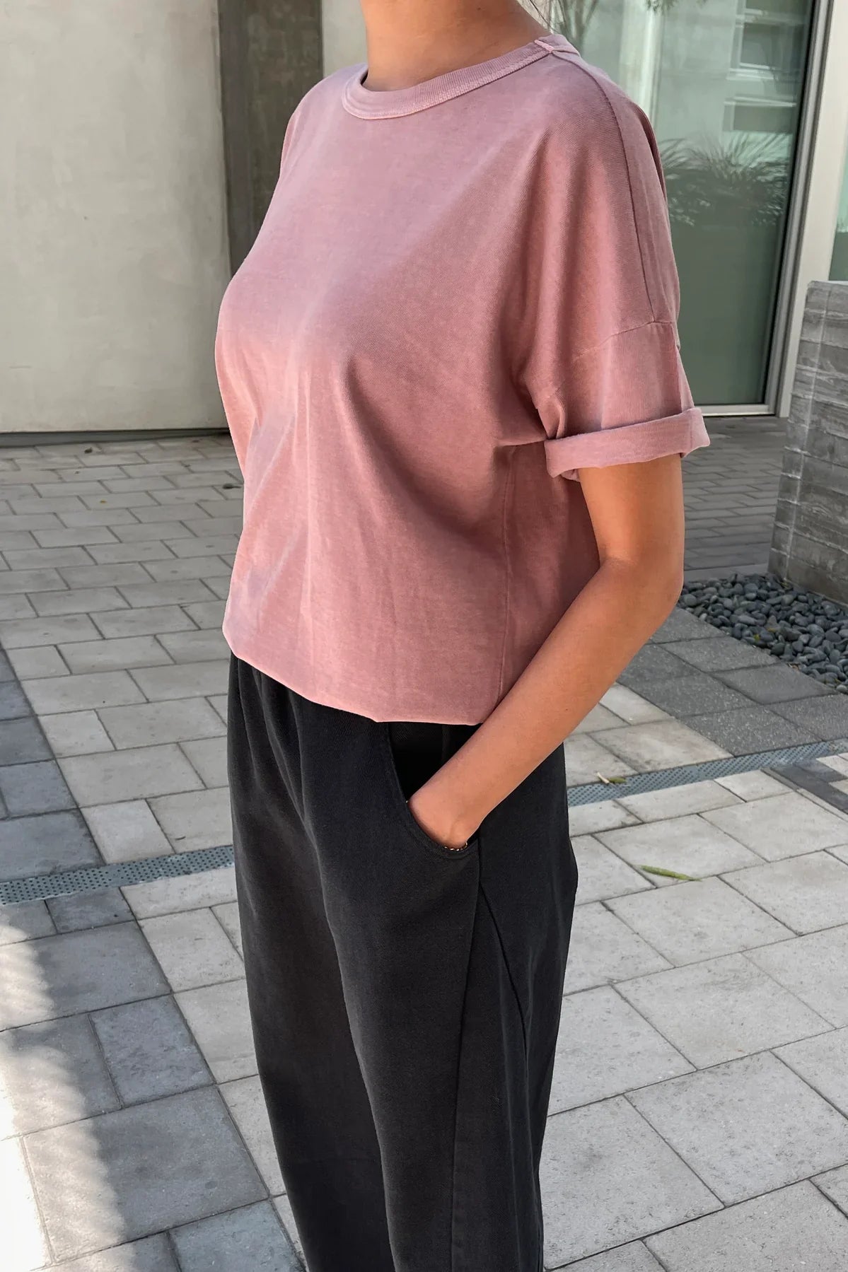 her tee