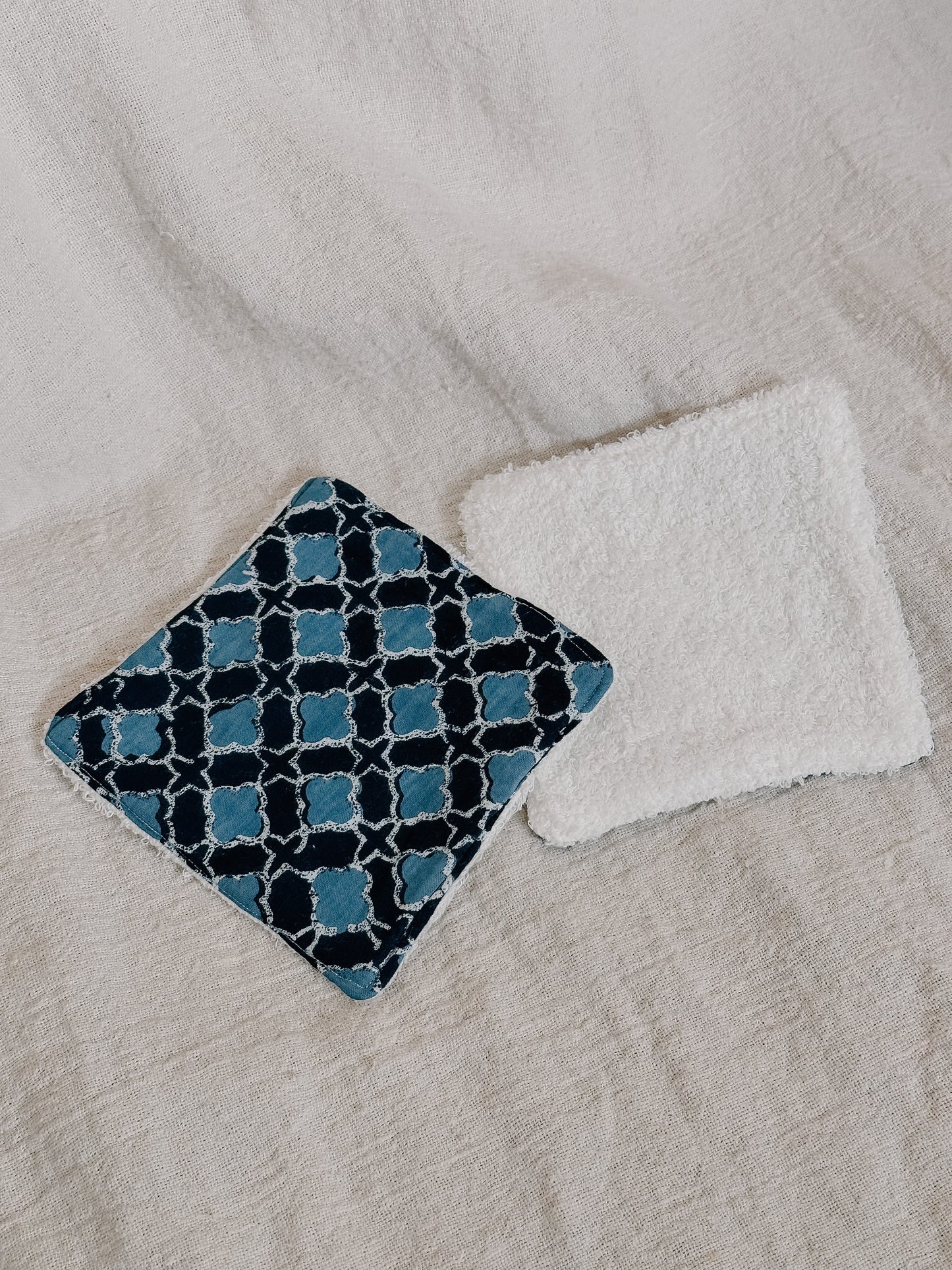 cleansing & makeup remover pads