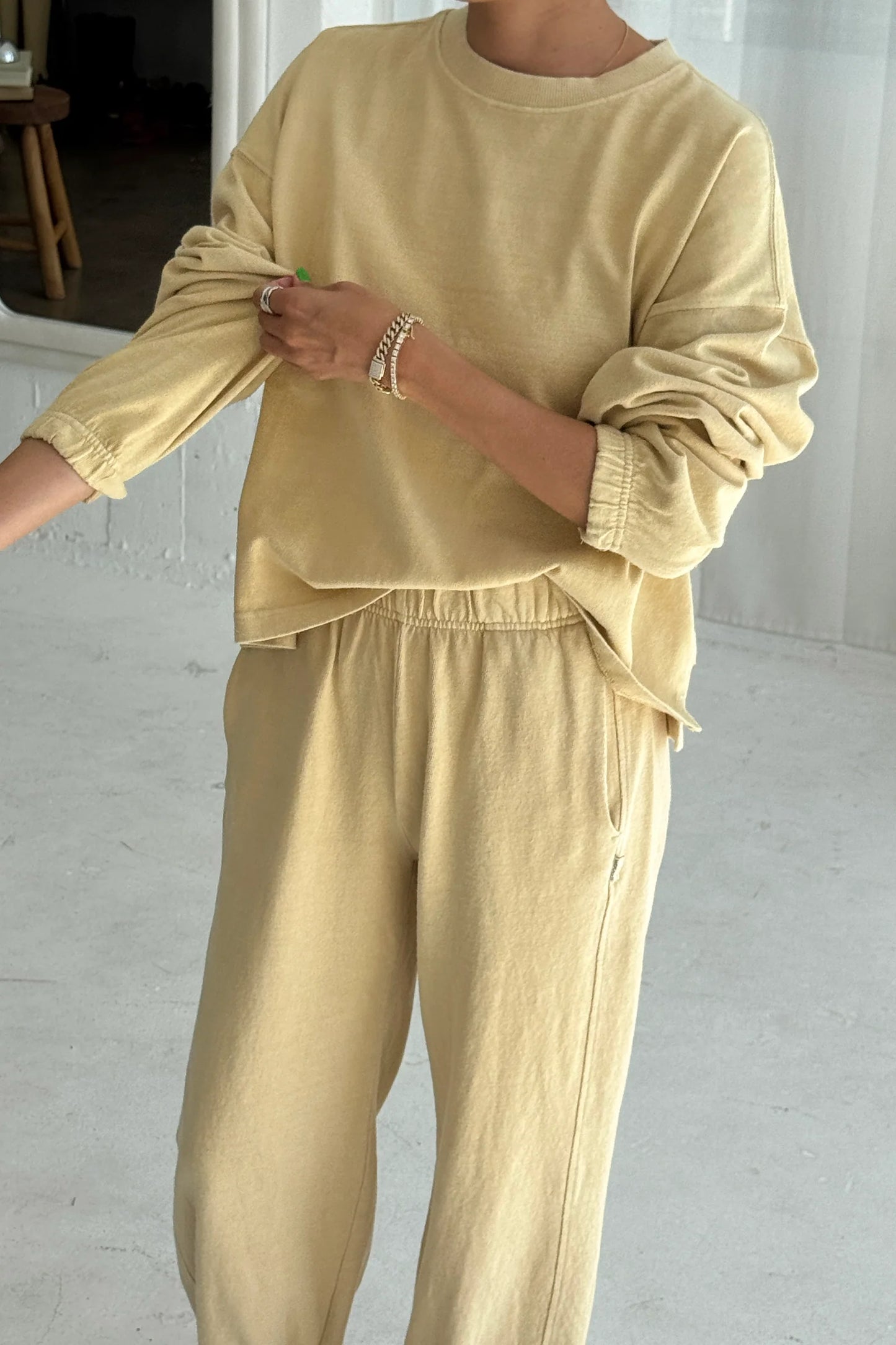 naturelle tee