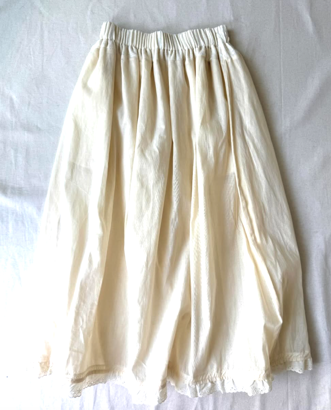 pre-order noor mai skirt in cotton with lace hem