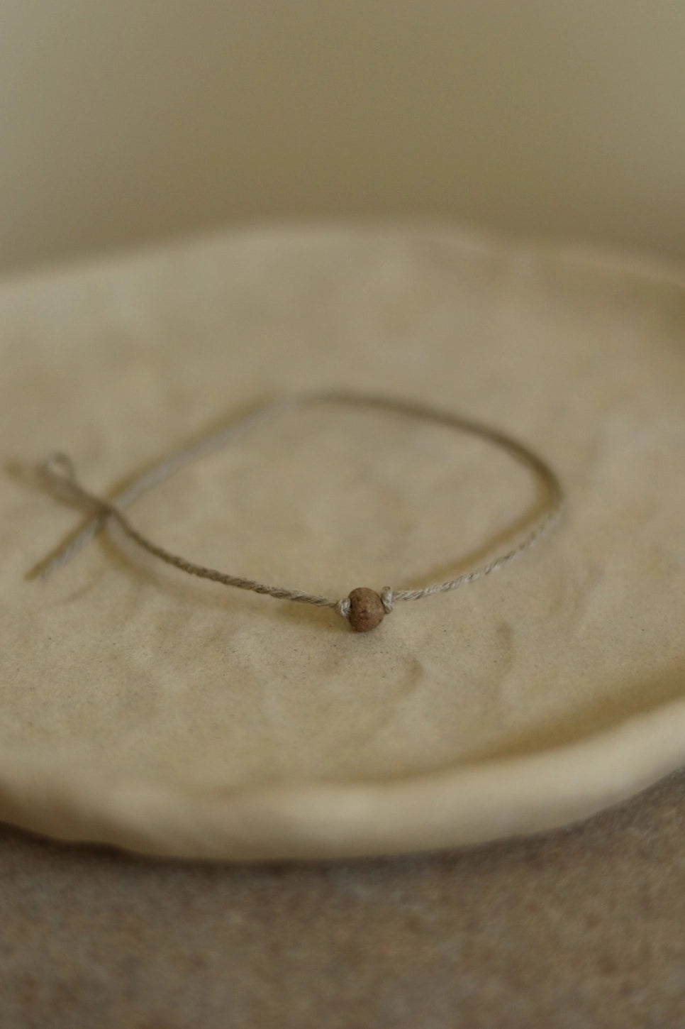 origins clay bead bracelet in gathered earth