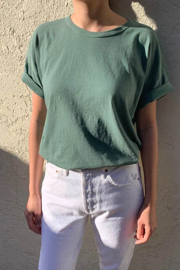 her tee