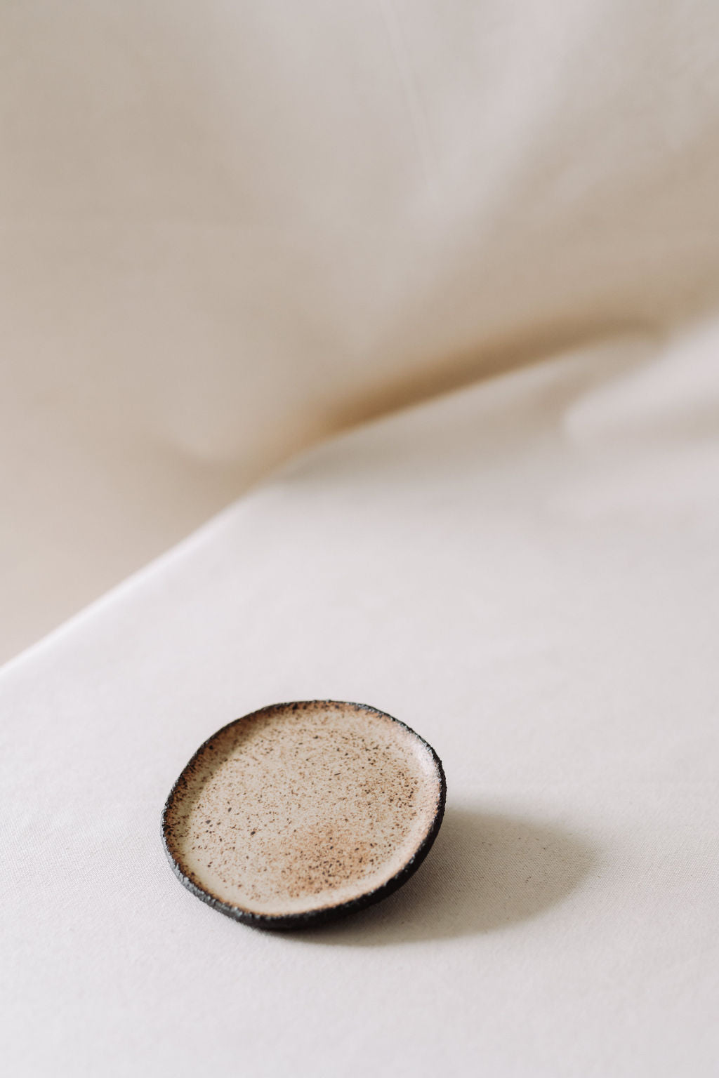 chamotte rou/a ceramic mini plate