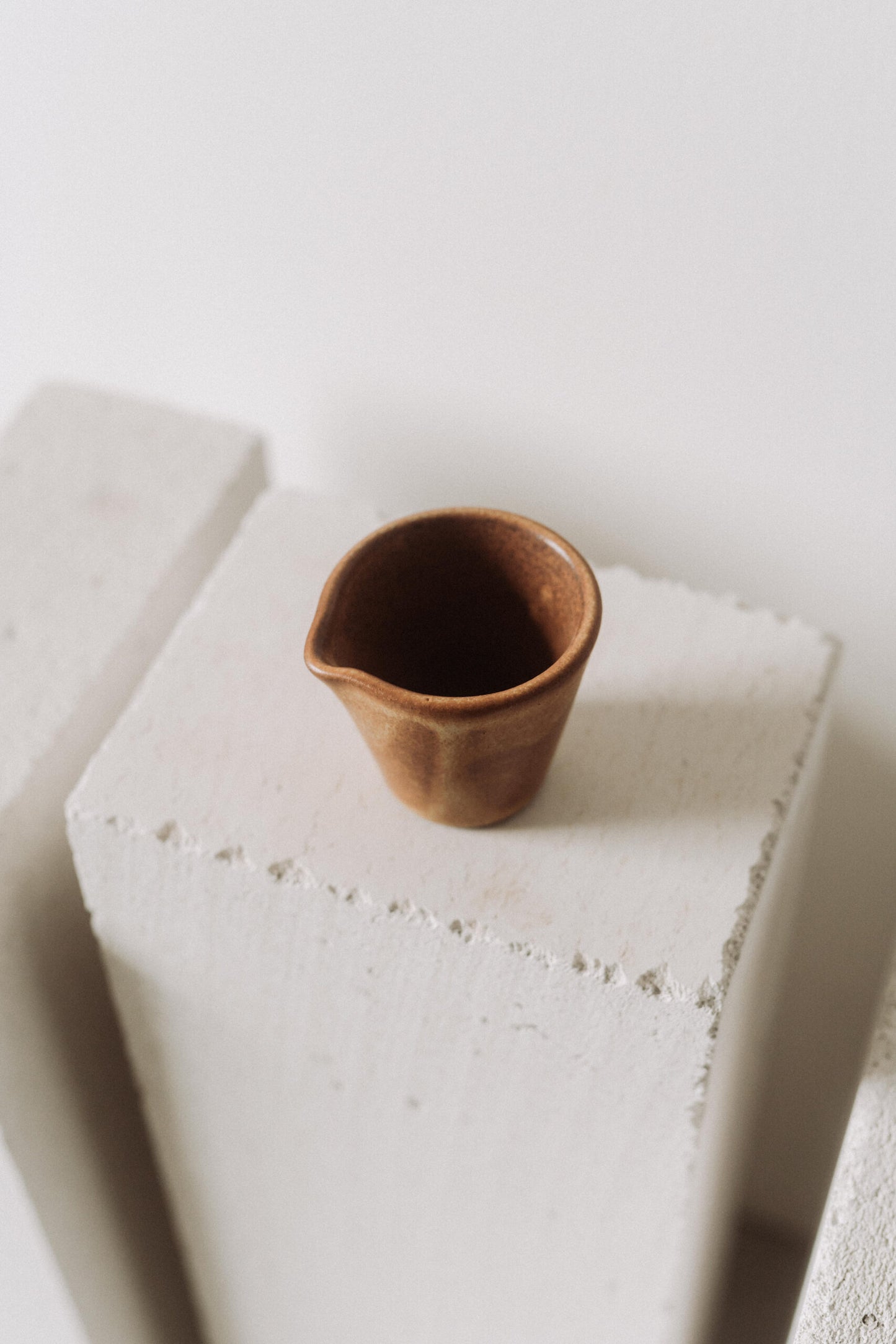 small pourer 100 ml