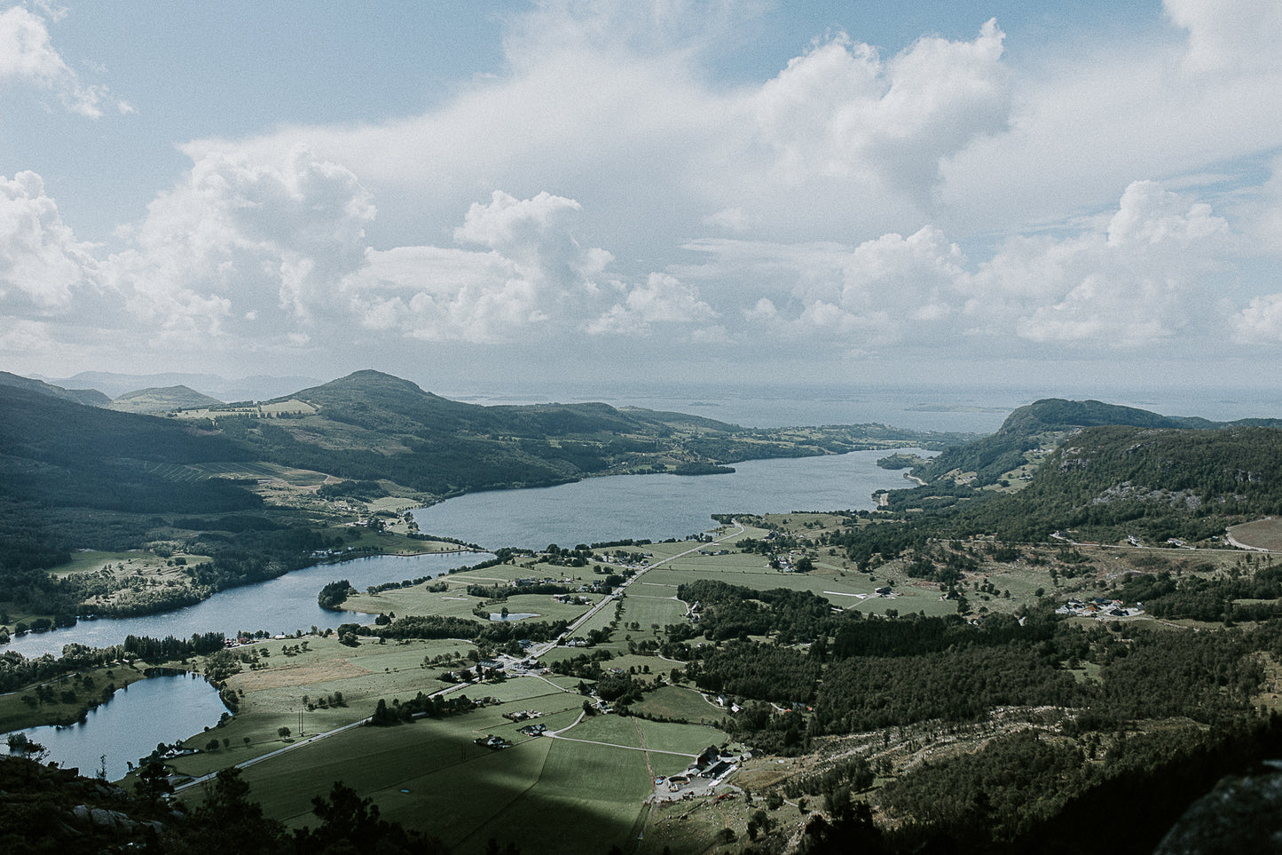 små føtter på tur i rogaland - by vibeke lavik bjaanes & line owren