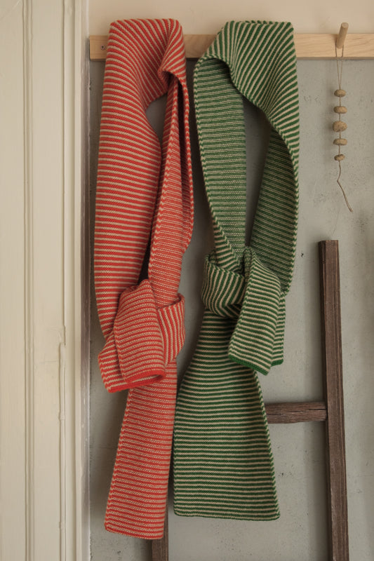 large garter stitch scarf