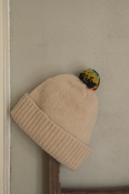 brushed hat with pompom in lambswool