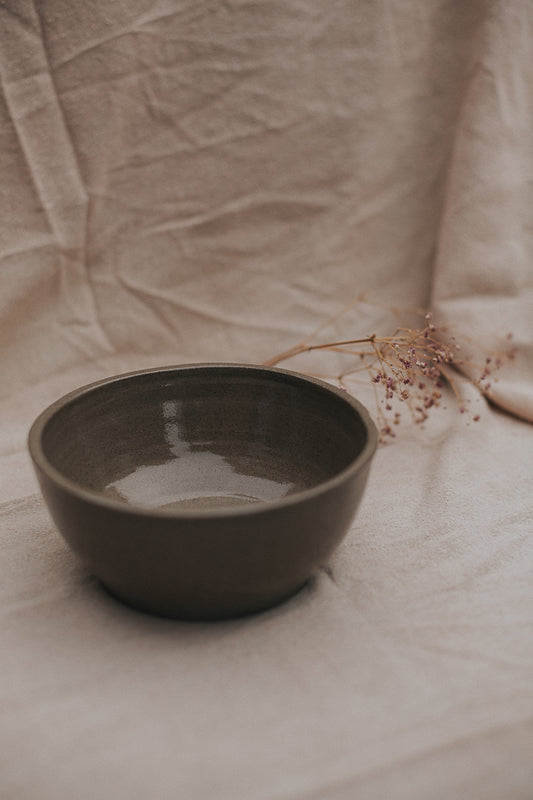 17 cm ikebana bowl by linda bredenbekk