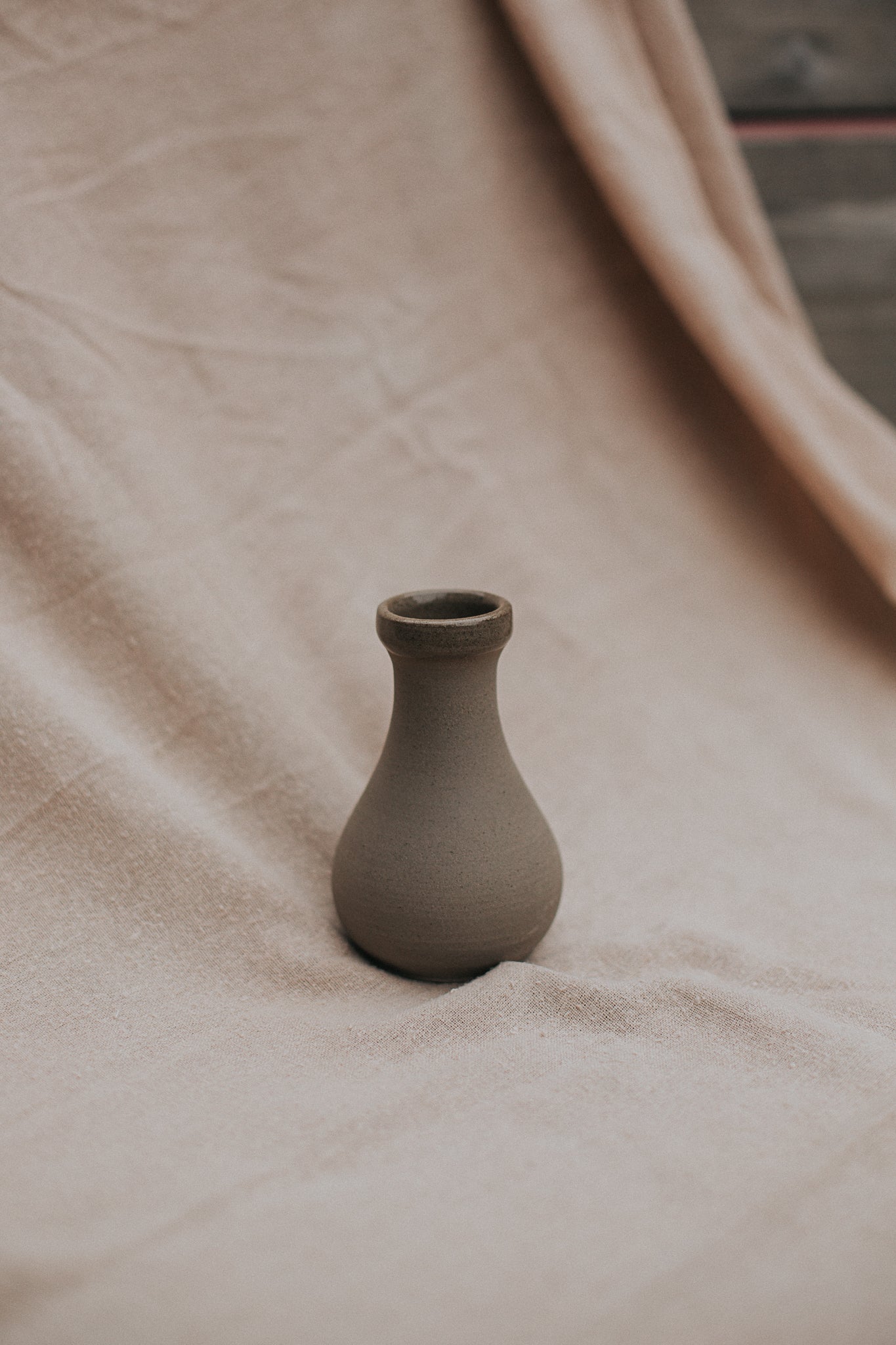 small ceramic vase nr.2 by linda bredenbekk