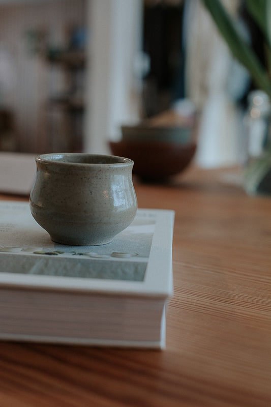 5 cm slightly fluted urn cup in warm gray by linda bredenbekk