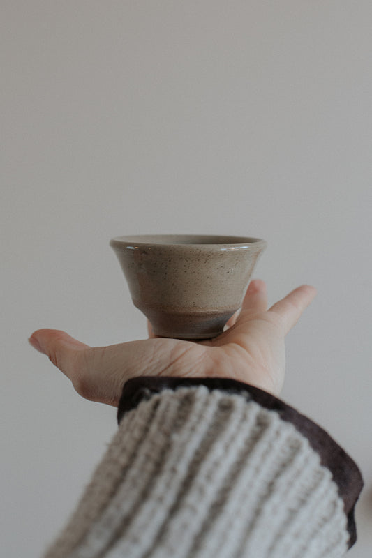 7 cm open rim cup in warm gray by linda bredenbekk