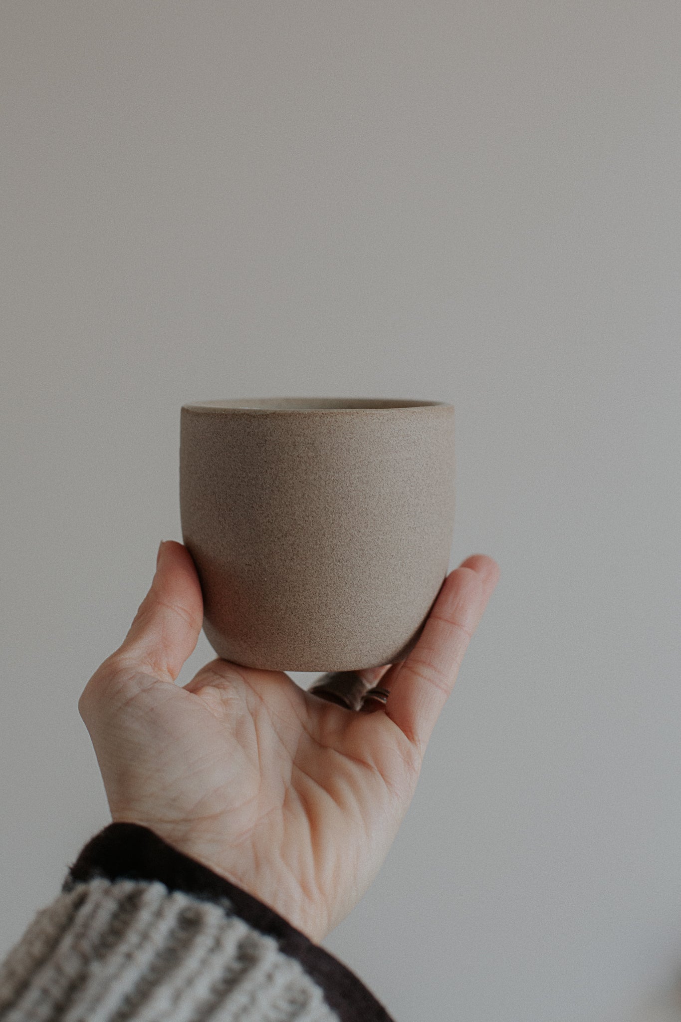 200 ml warm sand large cup by linda bredenbekk