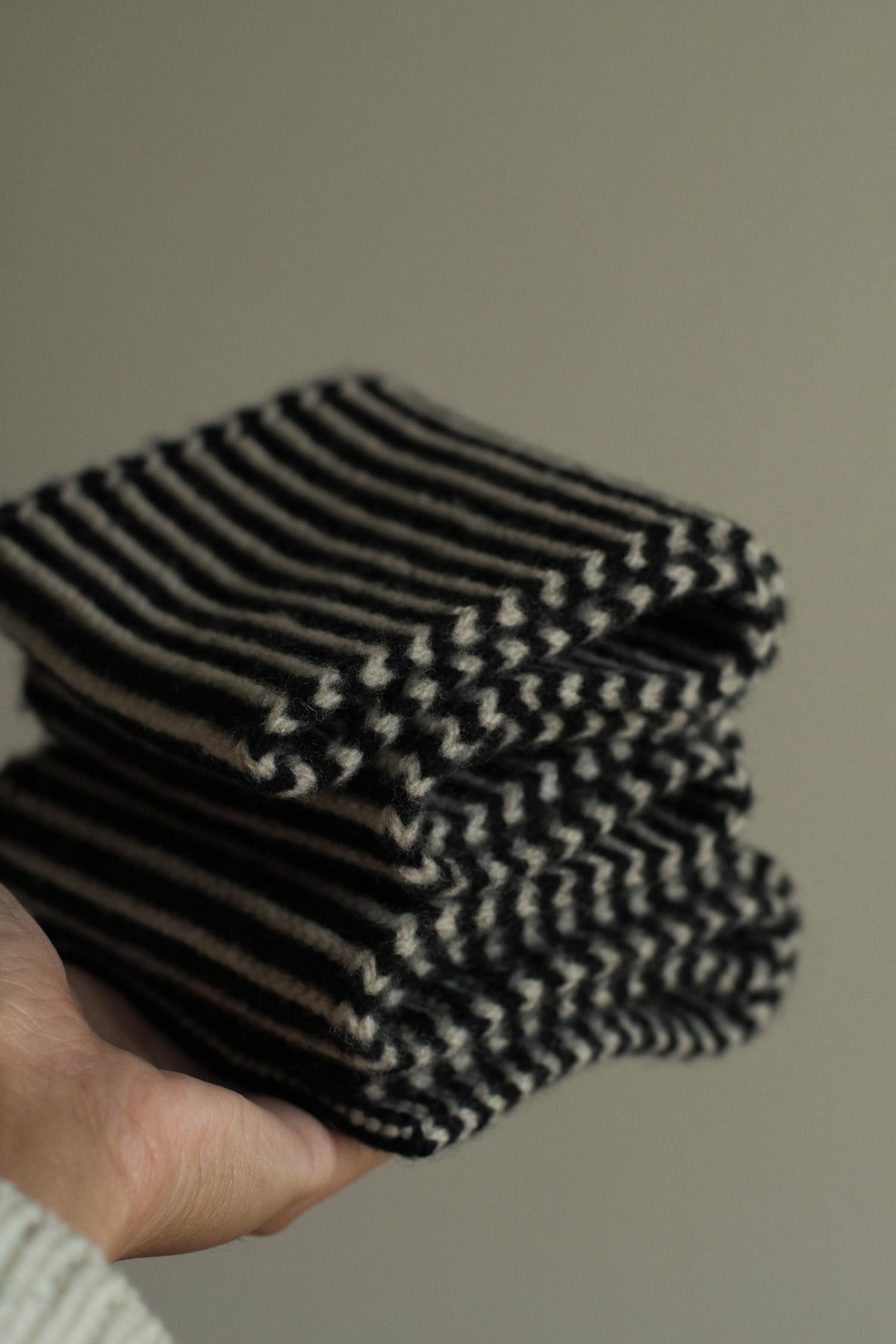 lambswool thin stripe garter stitch scarf black & oatmeal