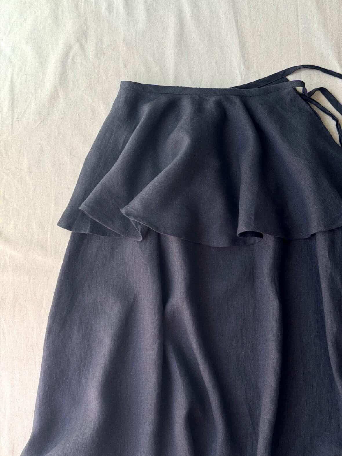 pre-order noor studio skirt in linen