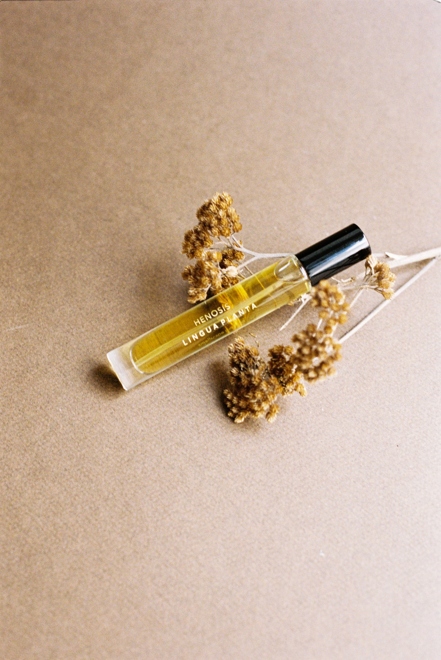 henosis natural perfume