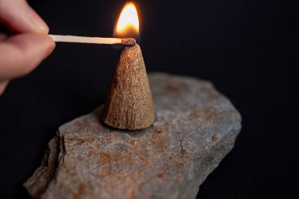 scent scape treasure box - botanical archives 2409 and oud