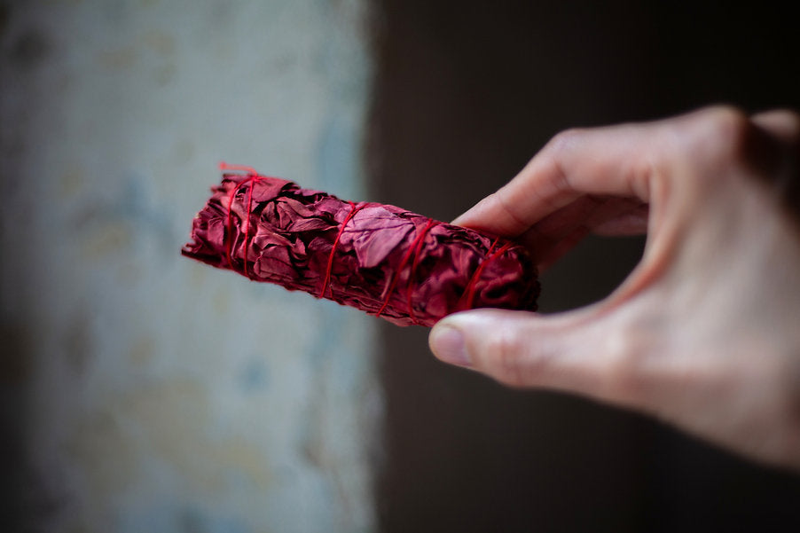 dragon blood & white sage smudge