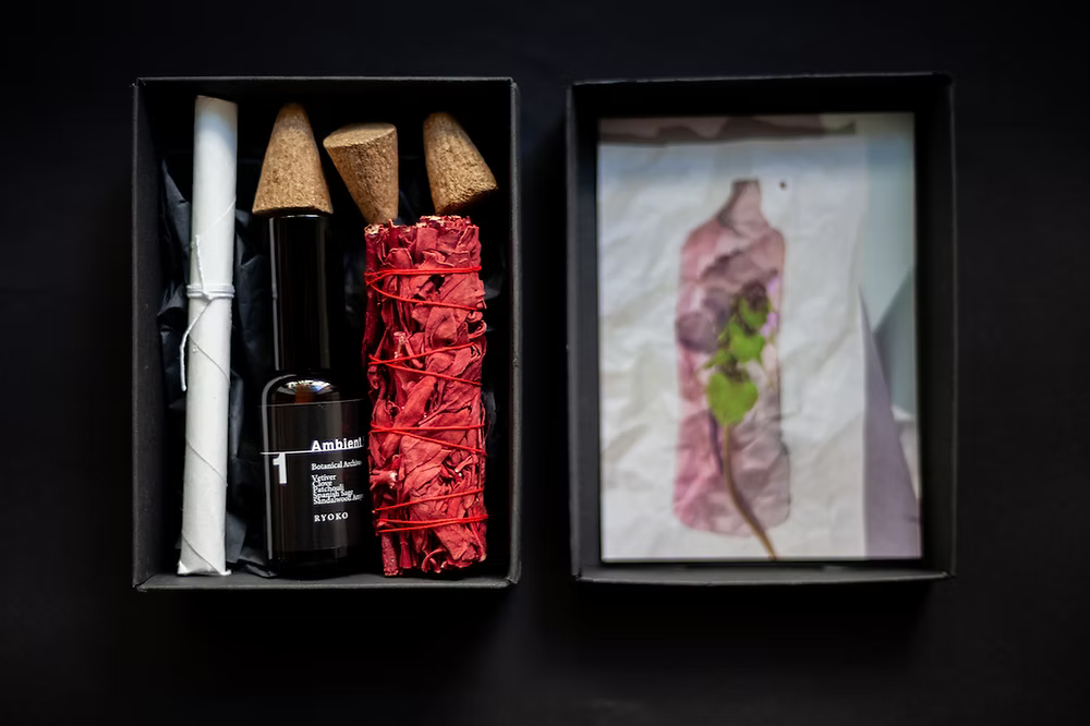 scent scape treasure box - botanical archives 2409 and oud