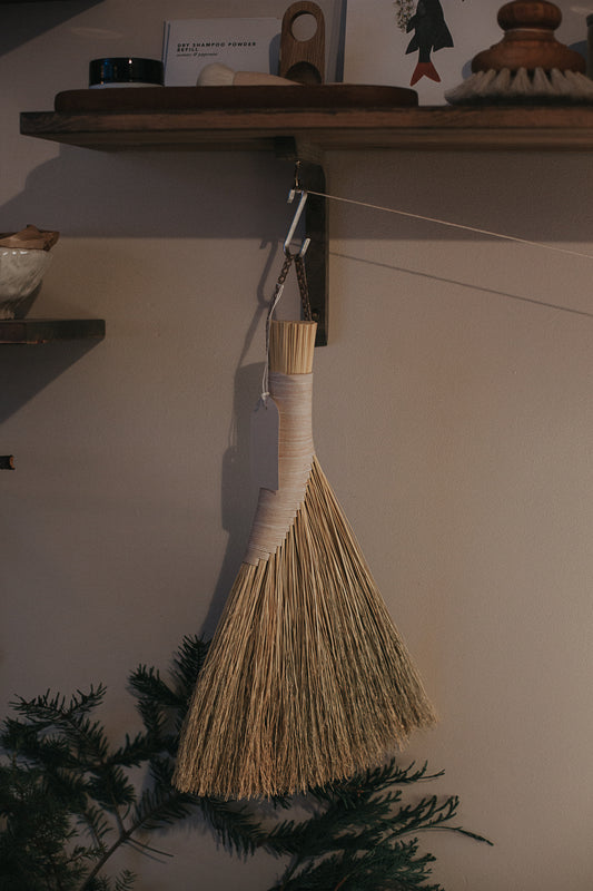 the turkey wing hand broom