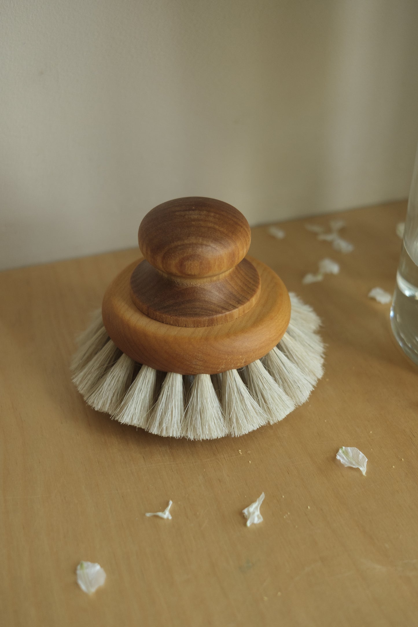 bath brush with knob in oiled maple wood