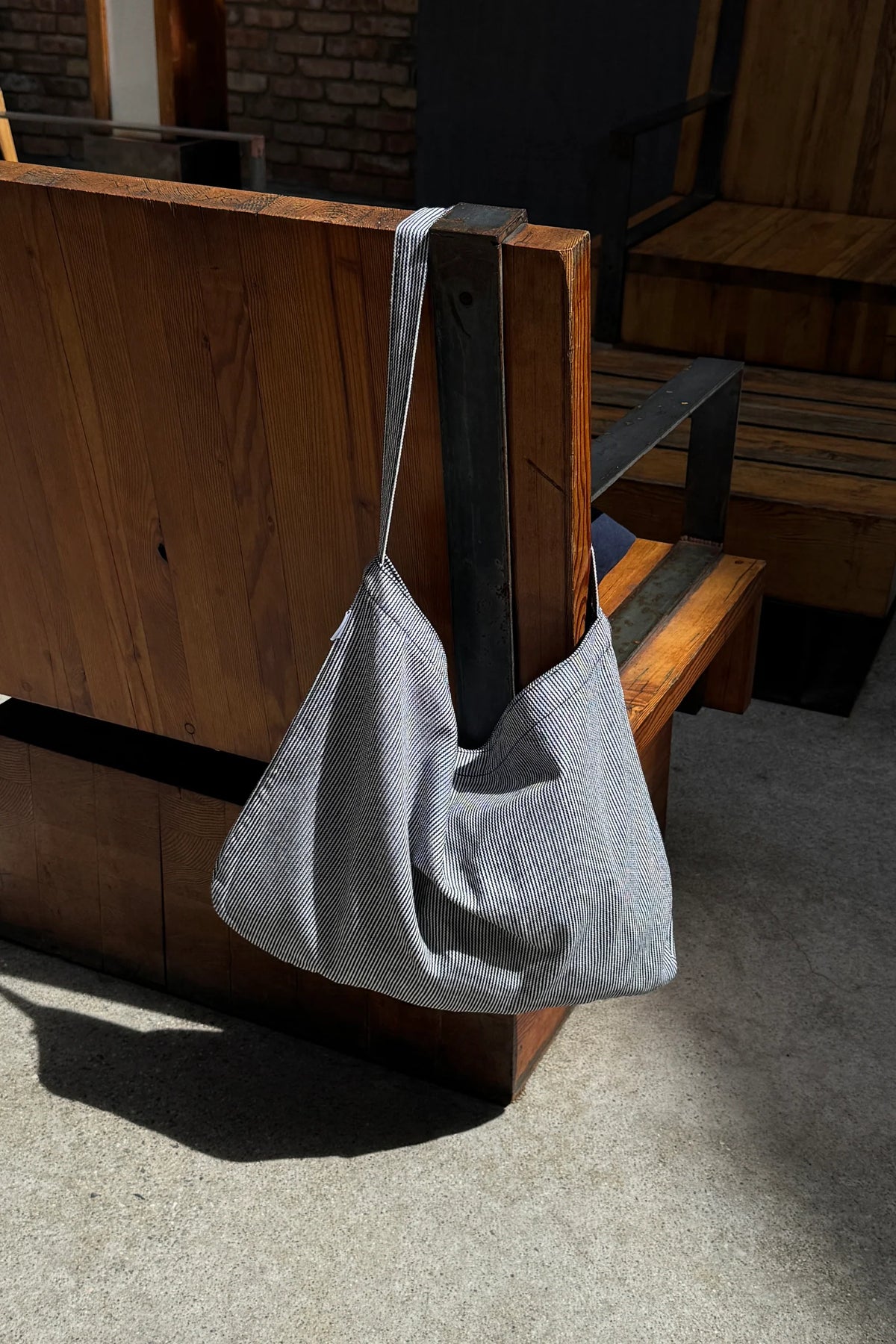 happy carry bag - blue stripes