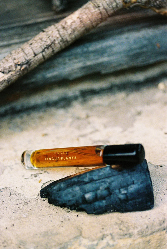 henosis natural perfume