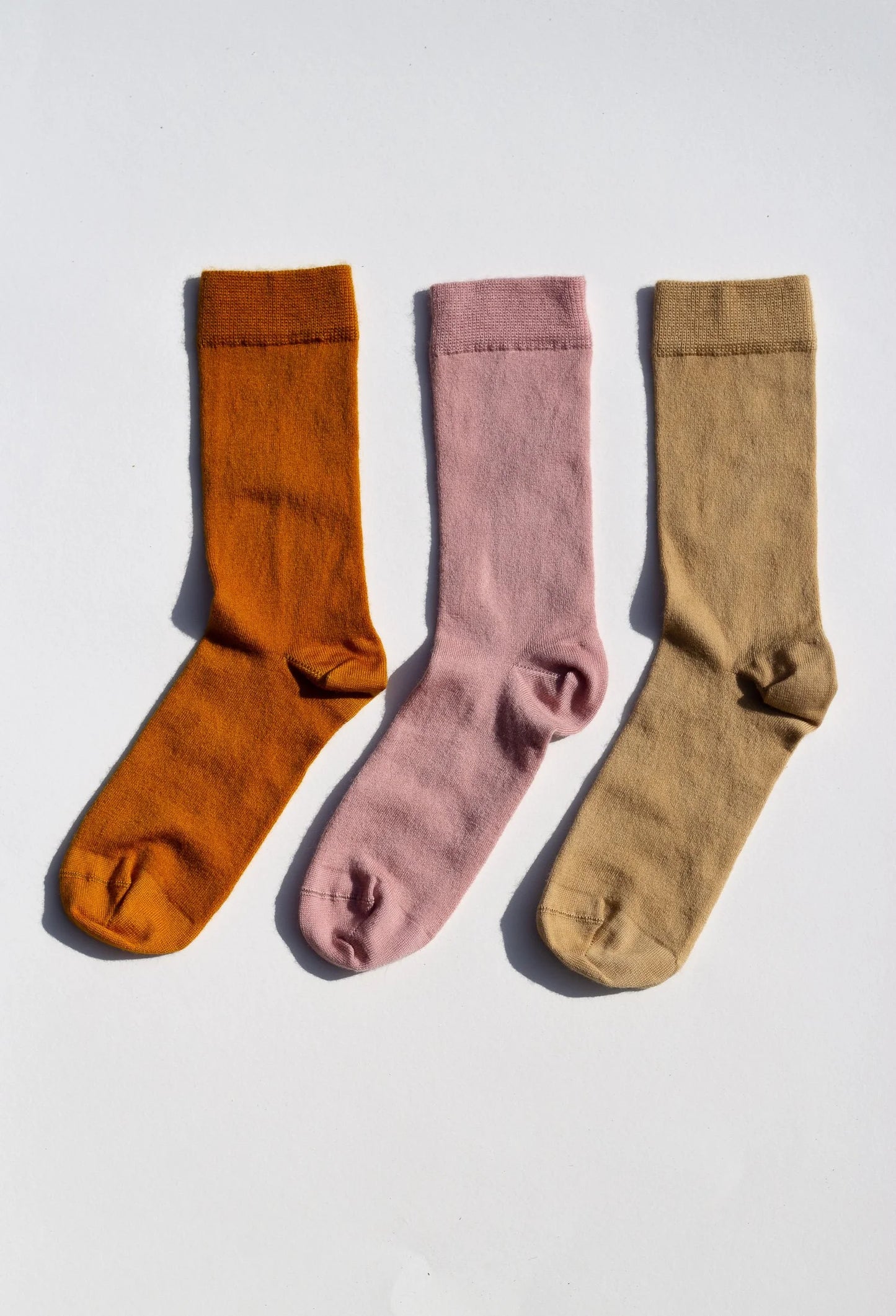 fine merino wool socks - botanically hand-dyed