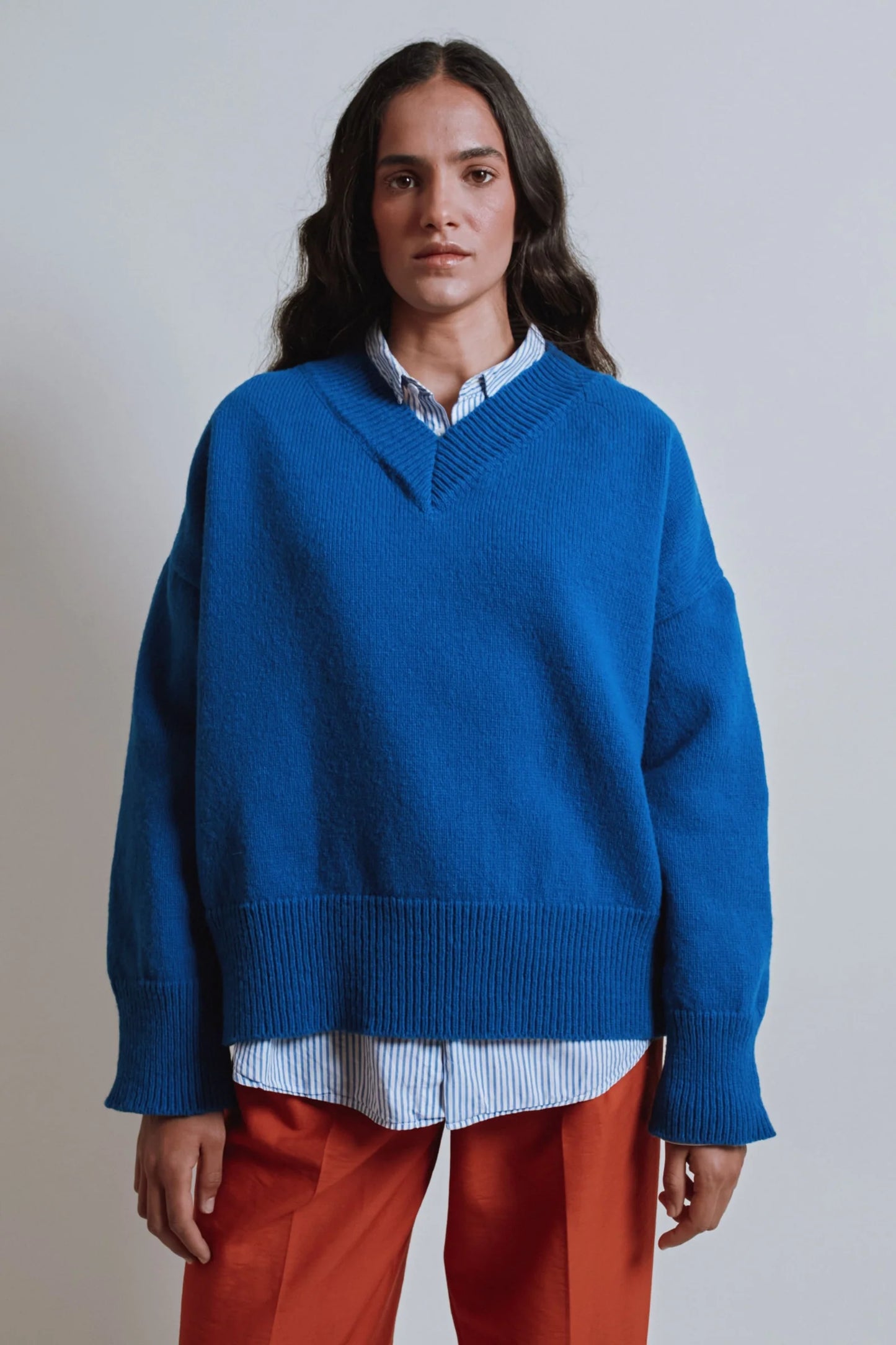 pre-order: leontine merino v-neck sweater - various colors