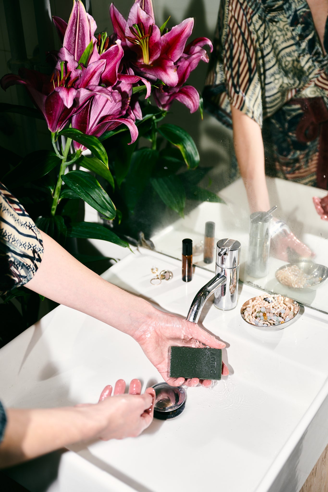 haïku cleansing bar - grounding forest scent: body + face + hands