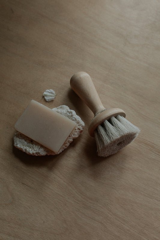 wet face brush