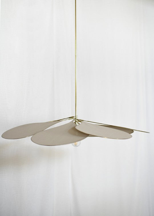 pale originelle pendant light